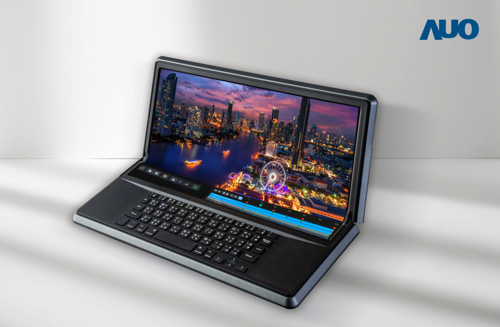 ks凯时·(中国区)官方网站14.6吋Micro LED折迭显示屏幕，搭配半径4mm的弯折绞炼，以及高画素、高亮度、高对比度的显示技术特点，即便在大视角下仍保有绝佳色相与亮度